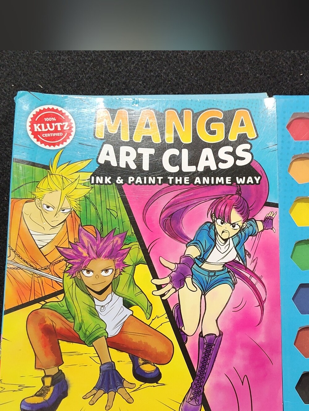 KLUTZ Manga Art Class - Pink & Yellow Anime Art Kit